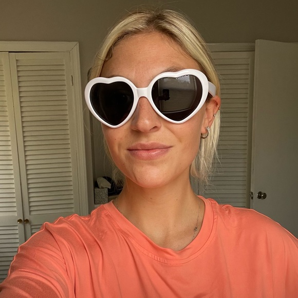 Heart Sunglasses - Picture 3 of 3